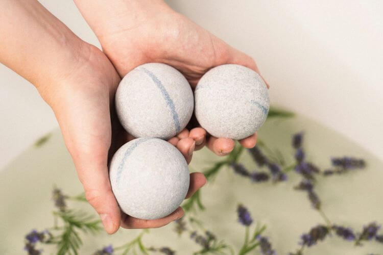 Valentine’s DIY Gift Ideas - bath bombs